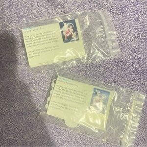 white Rosary Bead Packet with Prayer guide mini pamphlet - white kit